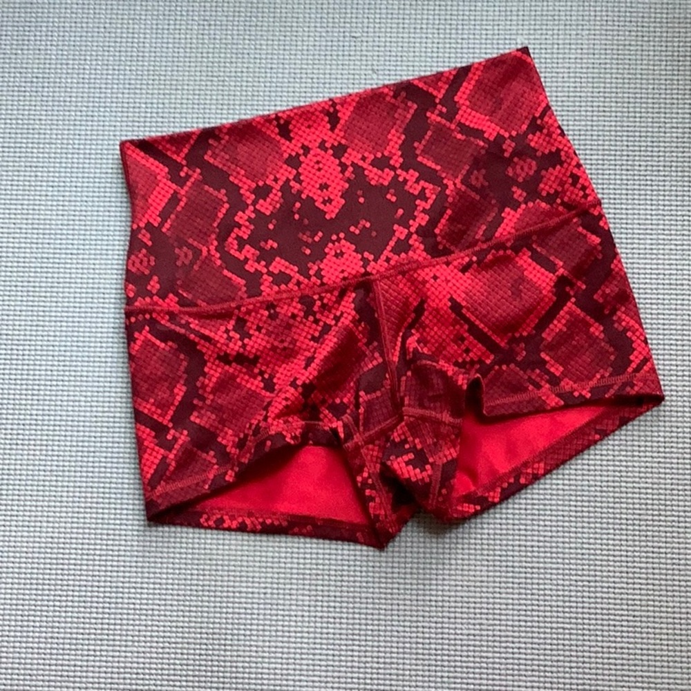 Lululemon Boogie Shorts